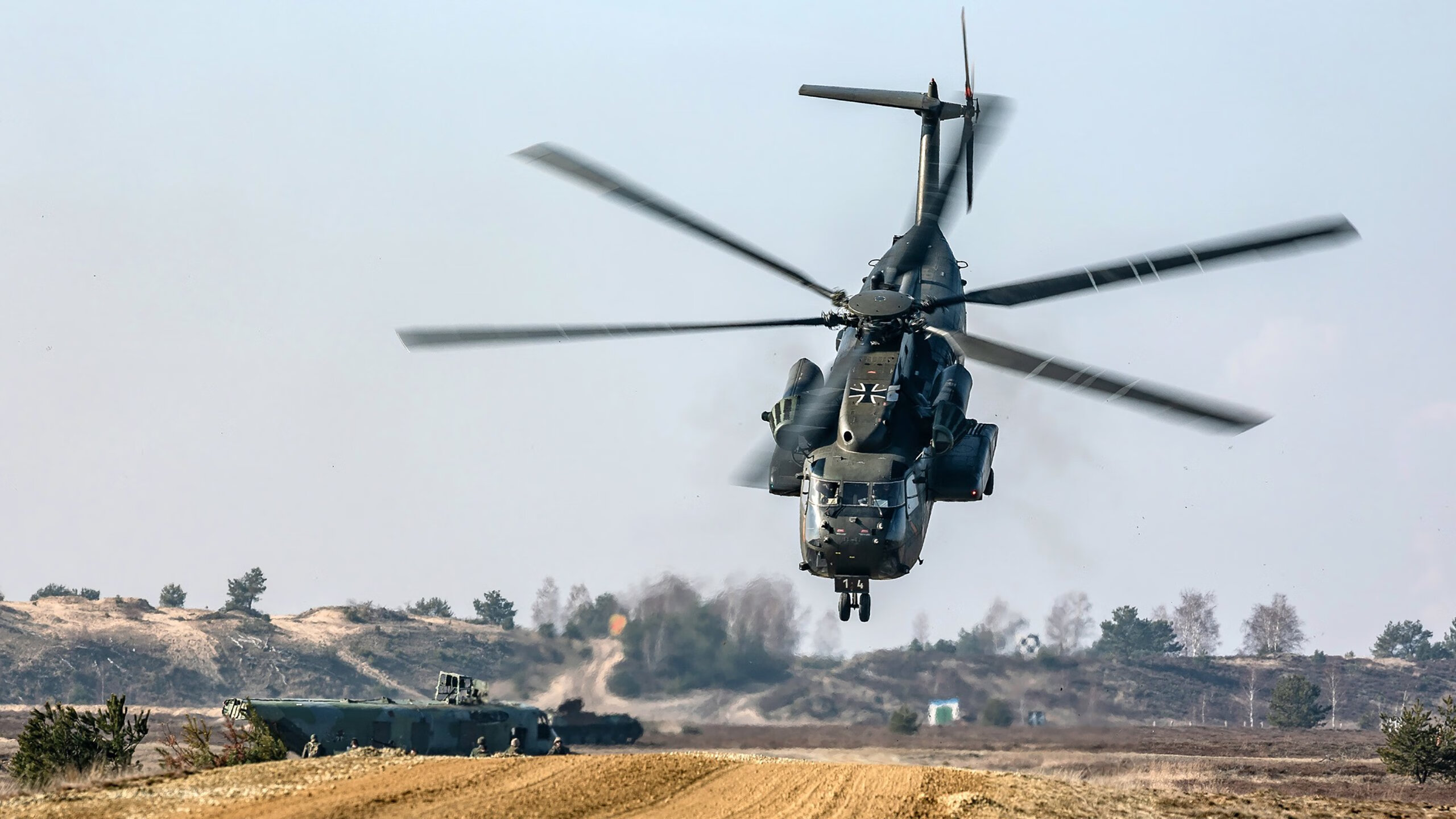 字母哥斩获高分雄鹿教练战术奏效，字母哥和雄鹿签约了吗