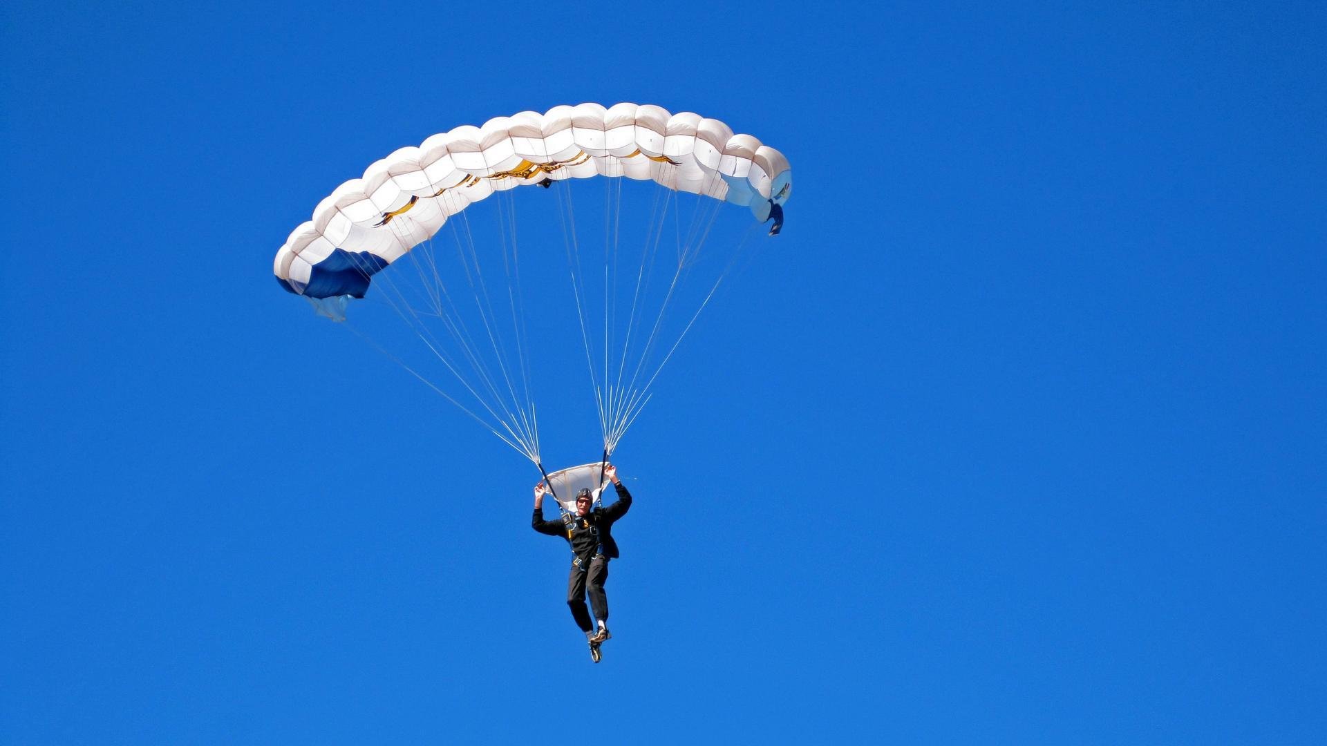 中国队前锋苏亚雷斯在巴黎奥运会上表现出色，苏亚雷斯夺冠
