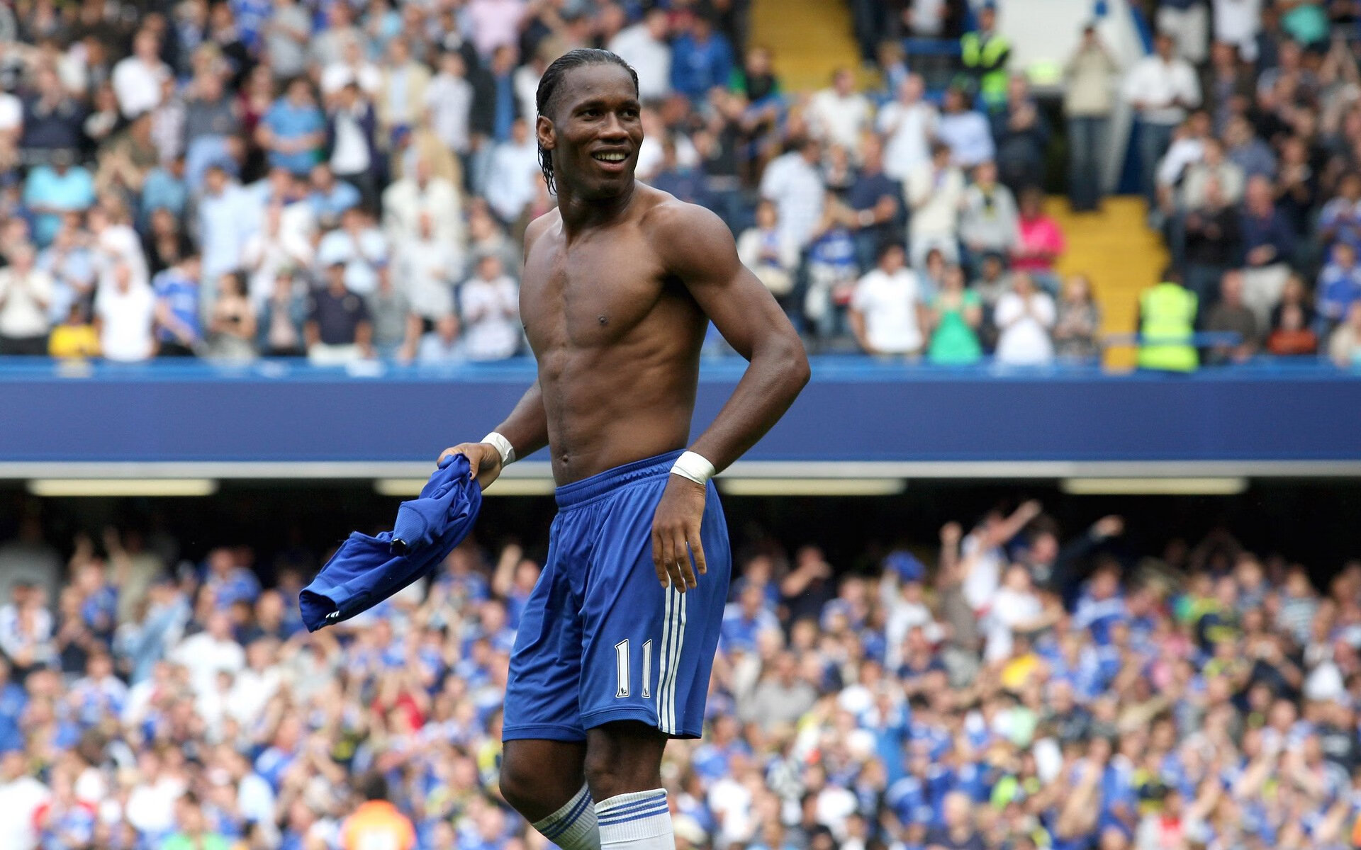 开云电子-最动人的“球队团魂”瞬间：合作成就奇迹，团队球员